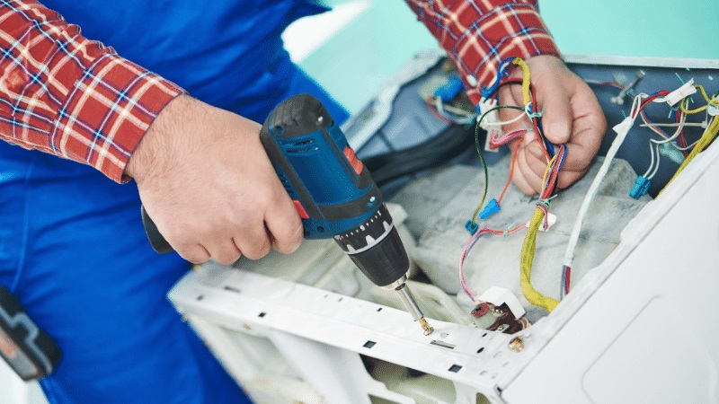 Güdül Gorenje Gorenje çamaşır makinesi kart tamiri – Su almama arızası orijinal parça ile giderildi. - Teknik servis örneği